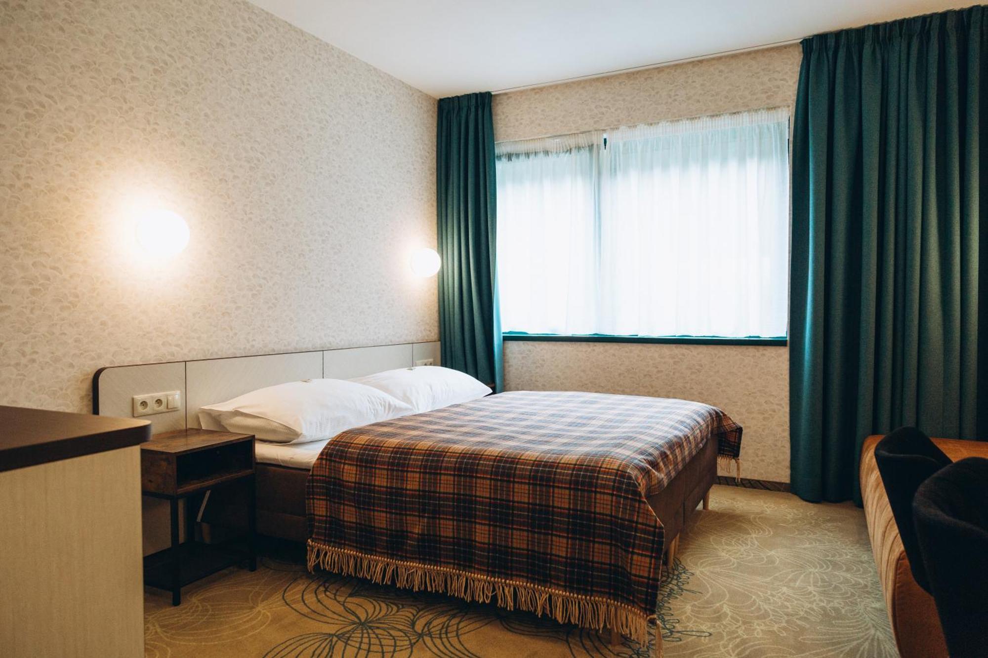 Hotel Vodnik Vimperk Bagian luar foto